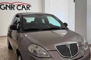 Lancia Ypsilon 1.3 MJT 90 CV Platino