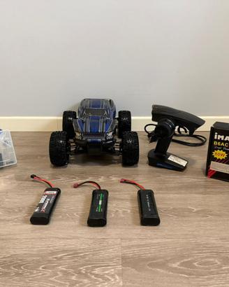 Auto radiocomandata Monster truck 4x4