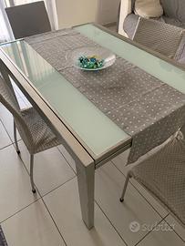 Tavola in vetro