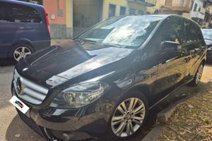 Mercedes-benz B 180 AUT Executive UNICO PROPRIETAR