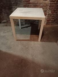 TAVOLO DA GIARDINO