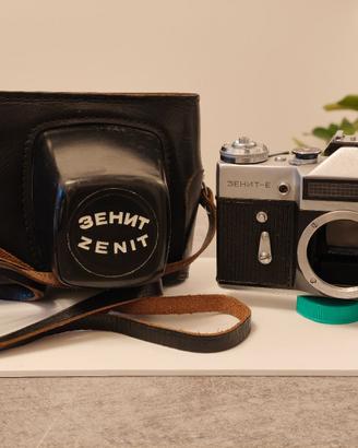 Zenit E fotocamera 35mm M42, COVER SCRITTA BIANCA