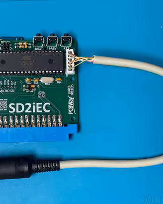 Lettore SD card per Commodore 64 (SD2IEC)