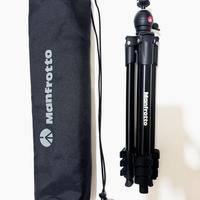 Manfrotto Treppiede Compact Light nero