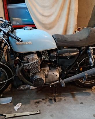 Honda cb 750 four