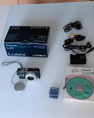 Fotocamera Lumix LX1 pari al nuovo!