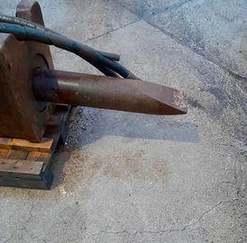 Rscavatore CAT 235d