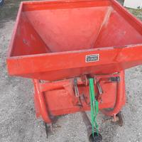 Spandiconcime Angeloni 3q