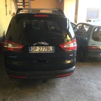 Ford galaxi