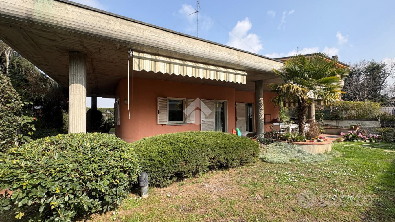 VILLA SINGOLA A MONZA - Vista 2