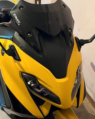 Yamaha TMAX 560