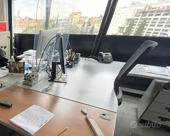 Scrivania ufficio Mascagni sagomata