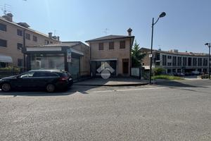 NEGOZIO A VALDOBBIADENE