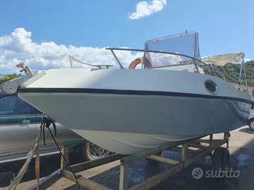 Barca cabinata walk around sea leader leblon 200