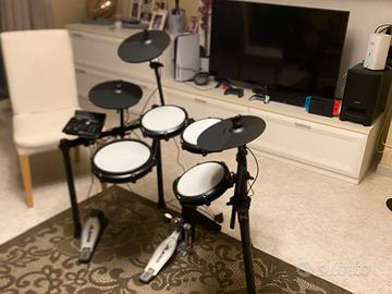 Alesis nitromax