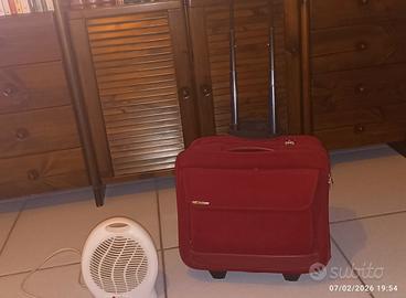 Scaldabagno e trolley cabina.