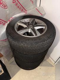 4 Gomme Invernali+Cerchi Originali 17’’ VW Tuareg