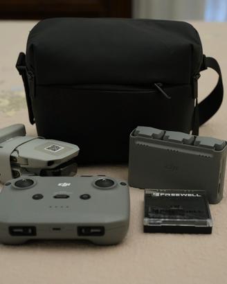Drone DJI Mini 2 accessoriato
