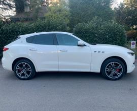 Maserati levante 3.0 v6d granlusso cv275