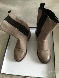 Stivaletti in pelle con doppio elastico