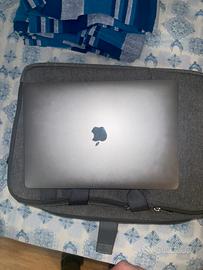 Macbook air 13”