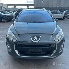 Peugeot 308 2012 1.6 Benzina 5FS PER RICAMBI