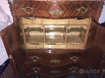 mobile antico d'antiquariato