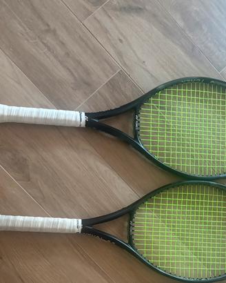 Due Racchette Yonex Ezone 100L