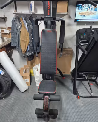 Lat machine e panca con bilancere