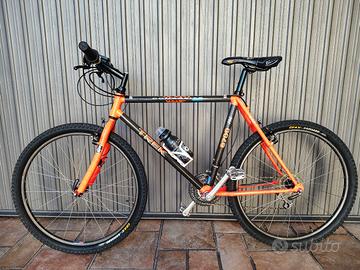 Mountain bike 