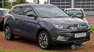Parabrezza Ssangyong Tivoli