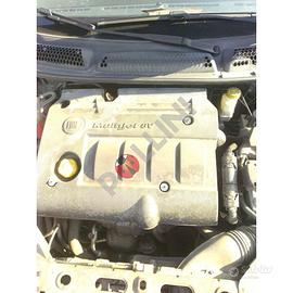 Motore in attesa di prova fiat bravo 2007-14