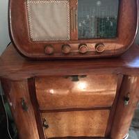 Radio d’epoca a valvole