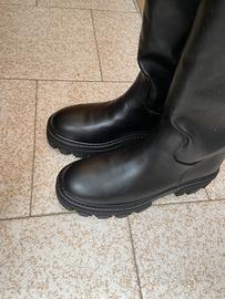 Stivaletti alti e chic