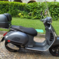 Vespa 300 GTS super sport