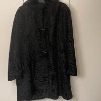 Cappotto pelliccia nera astracan