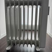 Termosifone radiatore elettrico calorifero c/ruote