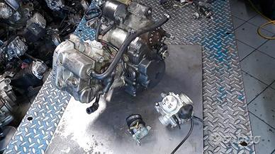 GPR 125 4T '10 : motore forcella carburatore