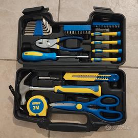 ATTREZZI "KINZO" IN VALIGETTA