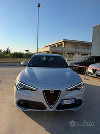 Alfa Romeo Stelvio 2.2 Turbodiesel 190 CV AT8 RWD 