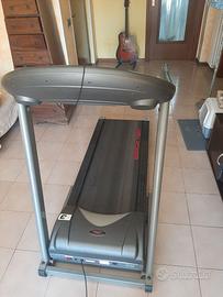 Tapis roulant pieghevole e inclinabile