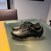 Scarpe da Calcio Nike nere Tiempo Legend