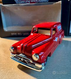 Lledo Vanguards Dr Pepper Pontiac Delivery Van