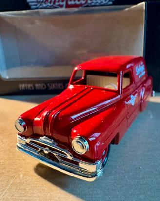 Lledo Vanguards Dr Pepper Pontiac Delivery Van