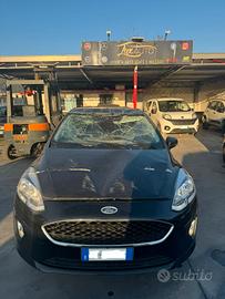 Ford Fiesta 1.1 sinistrato - 2019