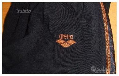 Pantaloncini elasticizzati ARENA taglia 44-46