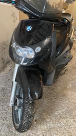 Piaggio Beverly 125 anno 2007 – ricambi