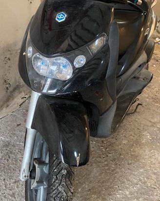 Piaggio Beverly 125 anno 2007 – ricambi
