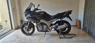 moto Yamaha TDM 900