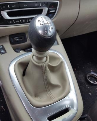 Leva cambio RENAULT SCENIC 1.9cc benz 2009